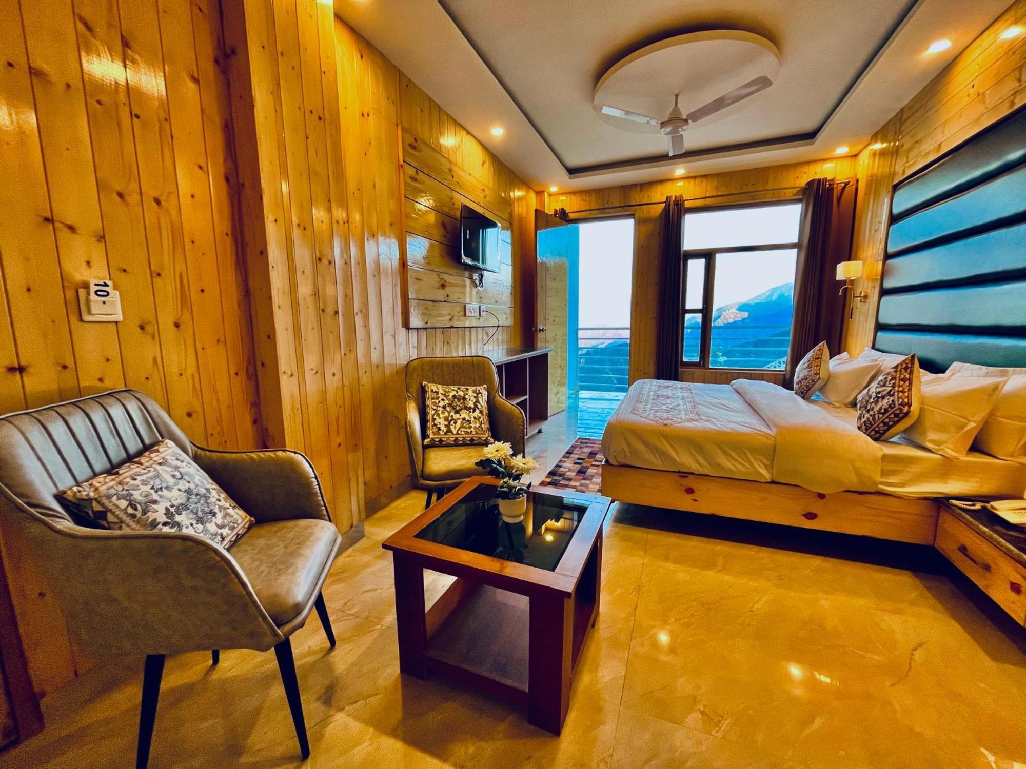 Hotel Classic Crown - #Scenic Mountain View #Open Terrace #Parking #Premium Rooms With Balcony #Guest Preferred #Best Selling Hotel In 穆索里 外观 照片