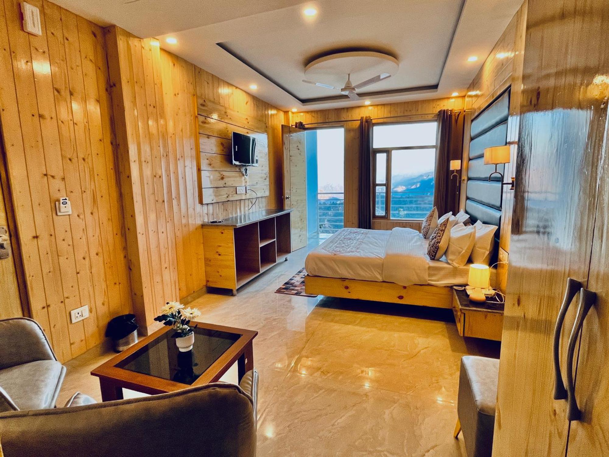 Hotel Classic Crown - #Scenic Mountain View #Open Terrace #Parking #Premium Rooms With Balcony #Guest Preferred #Best Selling Hotel In 穆索里 外观 照片