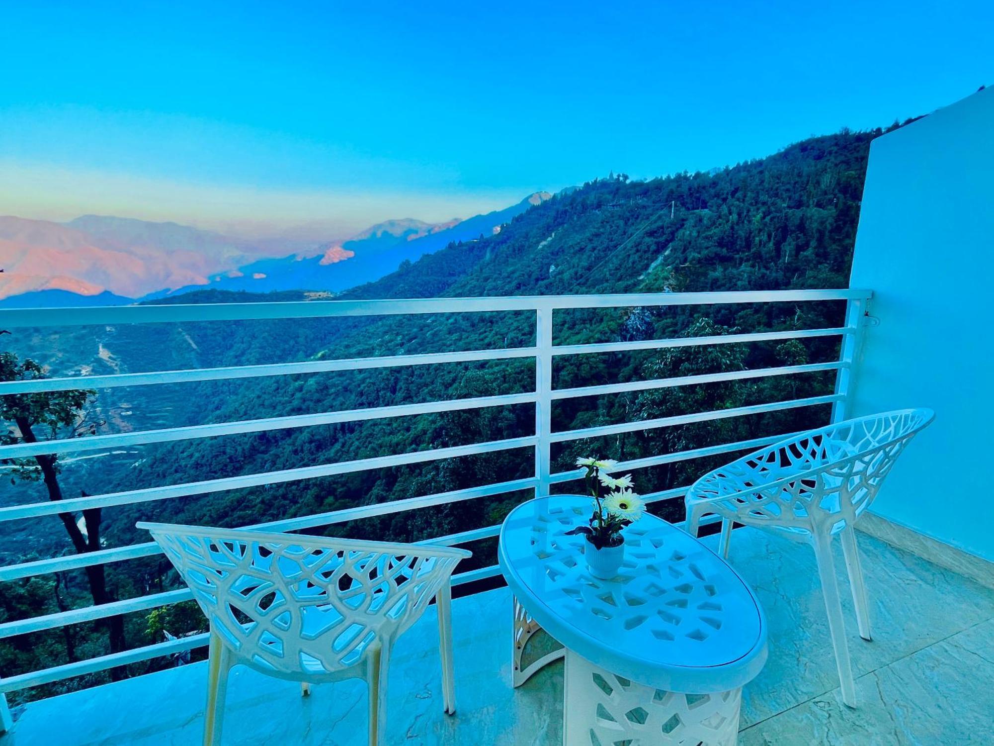 Hotel Classic Crown - #Scenic Mountain View #Open Terrace #Parking #Premium Rooms With Balcony #Guest Preferred #Best Selling Hotel In 穆索里 外观 照片